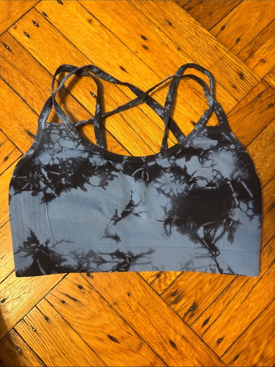soulcycle by Nux Other - Strappy Tie-Dye Sports Bra in Slate Gray and Black